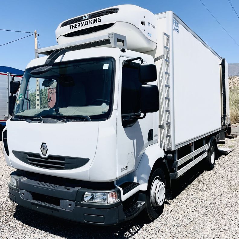 Autos La Cumbre S.L. camion renault